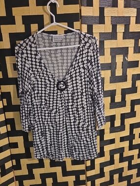 Black & White Polka Dot V-Neck Long Sleeve Top with Ring Detail